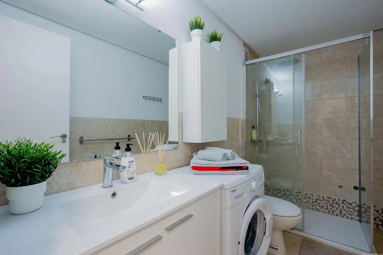 Bright & Stylish Apartment In Chipeque, Los Cristianos Arona
