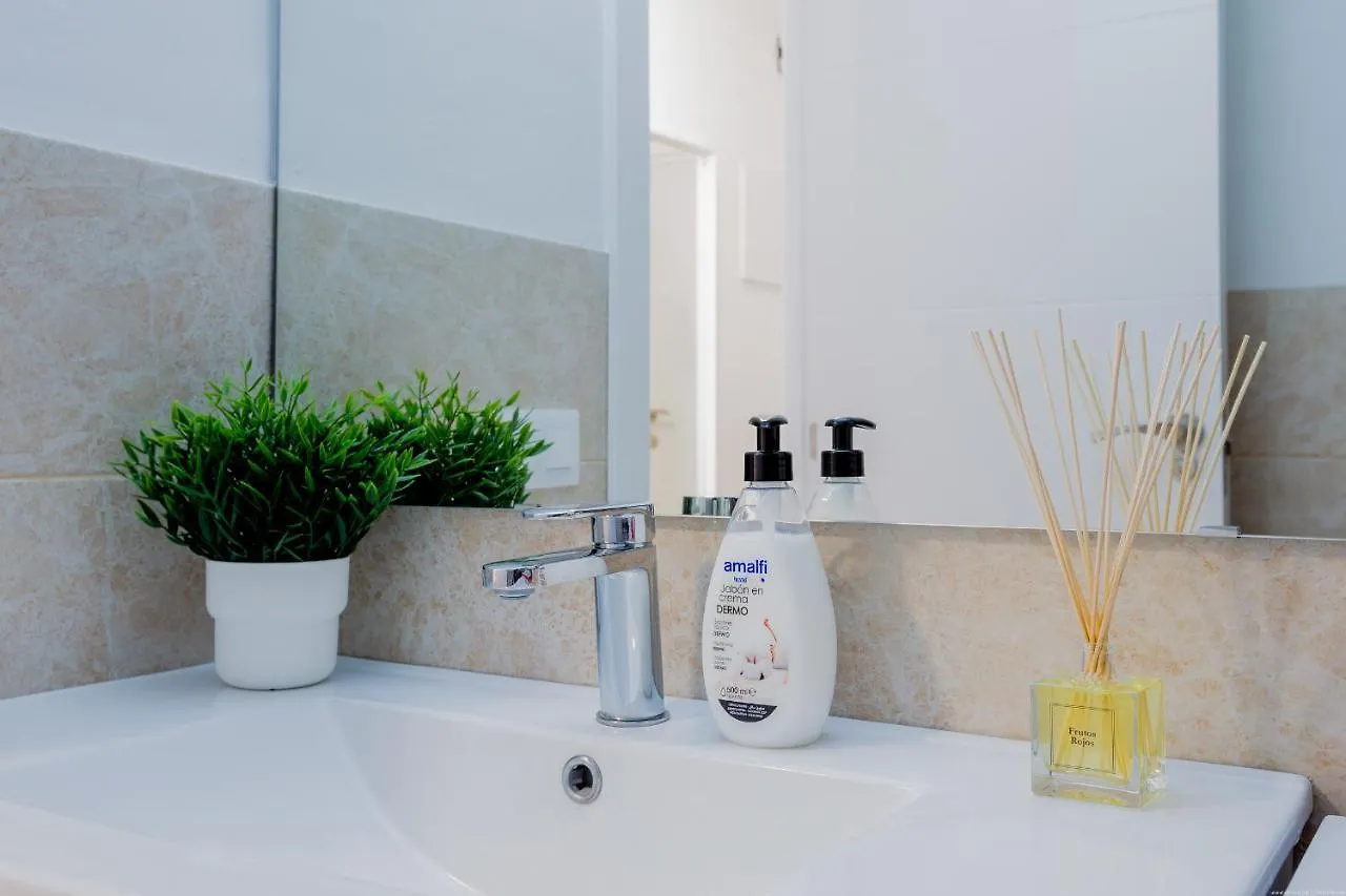 Bright & Stylish Apartment In Chipeque, Los Cristianos Arona